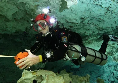 ixchel chan hol cenote cave skulls skeletons human remains ancient north american settlers mexico speleology